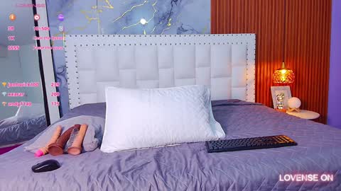 Snapshot of indiancutiie chatting on 02/08/25, 07:27 LITTLE AINHOA online show from 02/08/25, 07:27