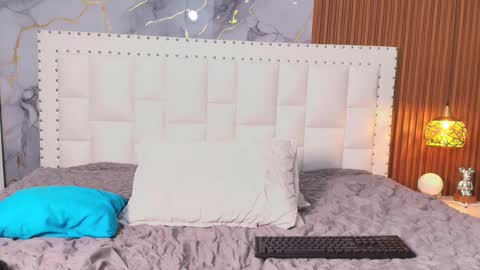 Snapshot of indiancutiie chatting on 02/19/25, 10:31 LITTLE AINHOA online show from 02/19/25, 10:31