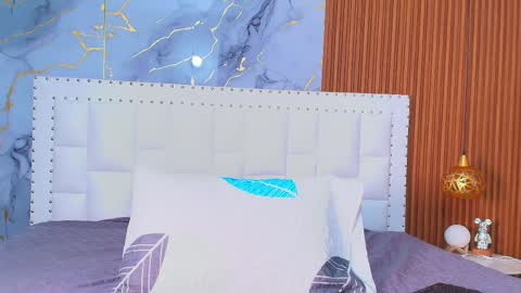 Snapshot of indiancutiie chatting on 02/21/25, 07:21 LITTLE AINHOA online show from 02/21/25, 07:21