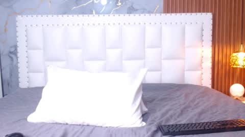 Snapshot of indiancutiie chatting on 03/04/25, 07:54 LITTLE AINHOA online show from 03/04/25, 07:54