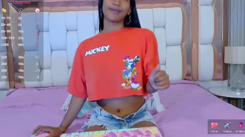 Snapshot of indiancutiie chatting on 09/26/25, 08:13 LITTLE AINHOA online show from 09/26/25, 08:13