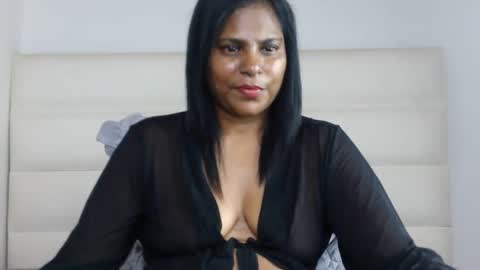 Snapshot of indiandreams_ chatting on 10/31/25, 11:55 Palavi online show from 10/31/25, 11:55