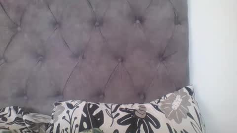 Snapshot of indianjasmin chatting on 02/01/25, 09:00 priya online show from 02/01/25, 09:00