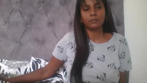 Snapshot of indianjasmin chatting on 02/11/25, 05:26 priya online show from 02/11/25, 05:26