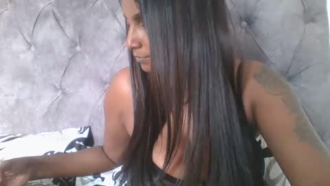 Snapshot of indianjasmin chatting on 03/10/25, 06:27 priya online show from 03/10/25, 06:27