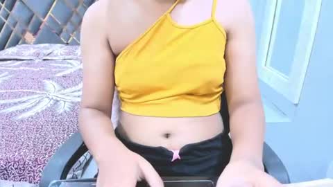 Snapshot of indiankittey chatting on 07/10/26, 05:15 indiankittey online show from 07/10/26, 05:15