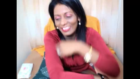 Snapshot of indianpeaches chatting on 10/10/25, 06:01 indianpeaches online show from 10/10/25, 06:01