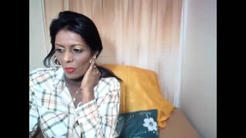 Snapshot of indianpeaches chatting on 10/21/25, 05:52 indianpeaches online show from 10/21/25, 05:52