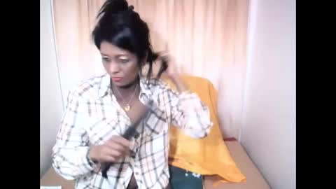 Snapshot of indianpeaches chatting on 10/25/25, 06:21 indianpeaches online show from 10/25/25, 06:21