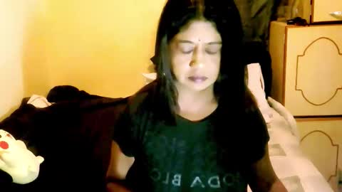 indianpleasures21 online show from 04/21/26, 06:55