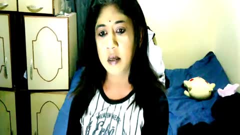 indianpleasures21 online show from 06/30/26, 06:20