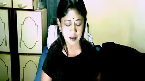 indianpleasures21 online show from 07/25/26, 10:51