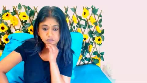 Mika online show from 12/04/25, 05:10