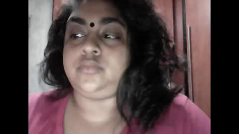 Snapshot of indianpooja1027 chatting on 12/15/25, 07:29 indianpooja1027 online show from 12/15/25, 07:29