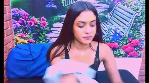 Snapshot of indianpretty1 chatting on 12/15/25, 08:57 indianpretty1 online show from 12/15/25, 08:57