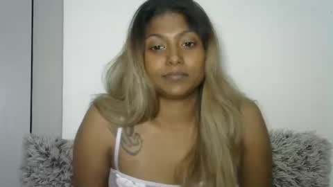 indianqtpie6 online show from 09/24/25, 06:11