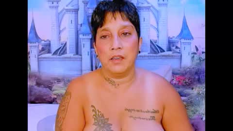 Snapshot of indianroxy07 chatting on 01/27/25, 11:33 roxy online show from 01/27/25, 11:33