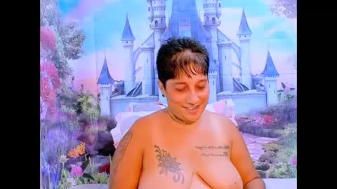 Snapshot of indianroxy07 chatting on 02/01/25, 07:05 roxy online show from 02/01/25, 07:05