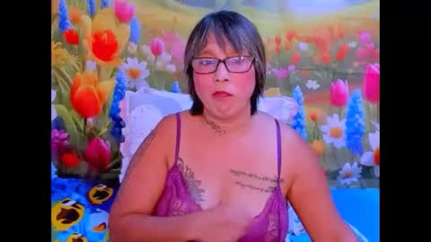 Snapshot of indianroxy07 chatting on 10/10/25, 06:51 roxy online show from 10/10/25, 06:51