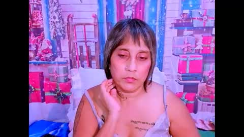 indianroxy27 online show from 12/14/25, 10:25