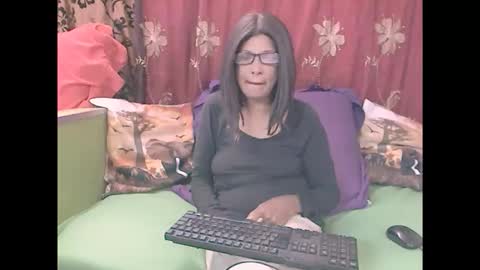 Snapshot of indiansaiyaara chatting on 09/24/25, 12:52 indiansaiyaara online show from 09/24/25, 12:52