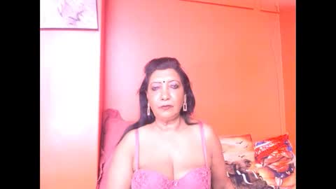 Snapshot of indiansarika65 chatting on 11/02/25, 04:15 indiansarika65 online show from 11/02/25, 04:15
