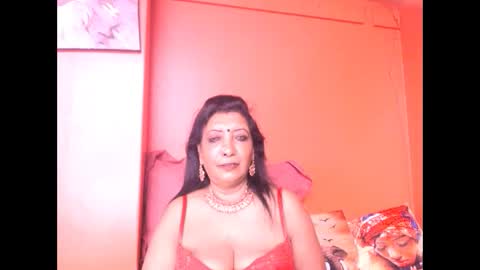 Snapshot of indiansarika65 chatting on 11/13/25, 04:00 indiansarika65 online show from 11/13/25, 04:00