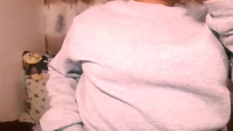 Snapshot of indiansecretlove20 chatting on 01/21/25, 06:22 goddess online show from 01/21/25, 06:22