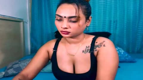Snapshot of indiansecretlove20 chatting on 05/30/26, 06:49 goddess online show from 05/30/26, 06:49