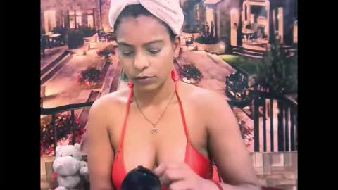 indiansexyass4u2luv online show from 04/13/26, 05:35