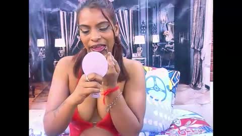 indiansexyass4u2luv online show from 04/29/26, 09:32
