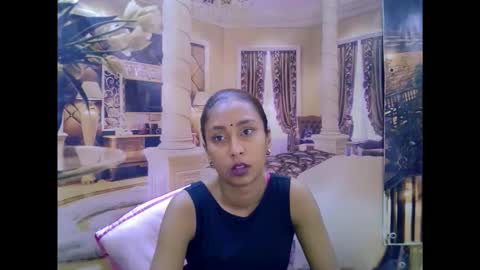 indiansexybutt4u2luv online show from 03/03/26, 05:57