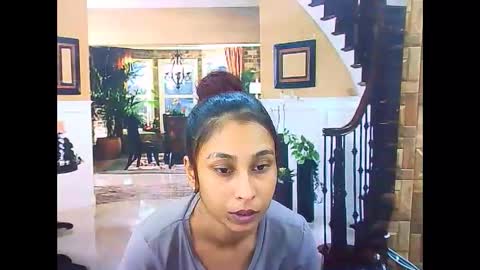 indiansexybutt4u2luv online show from 05/18/26, 06:19