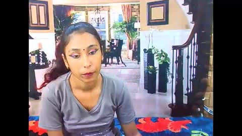 indiansexybutt4u2luv online show from 05/21/26, 06:42