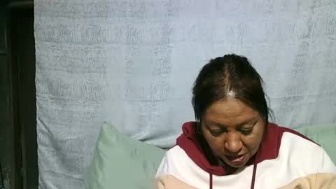 Snapshot of indiansexymilf chatting on 06/16/26, 05:32 candice online show from 06/16/26, 05:32