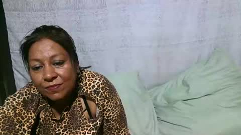 Snapshot of indiansexymilf chatting on 06/17/26, 05:21 candice online show from 06/17/26, 05:21