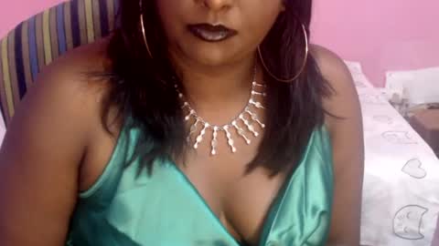 indiansin22 online show from 06/19/26, 07:56