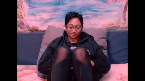 Shreya online show from 12/14/24, 02:45