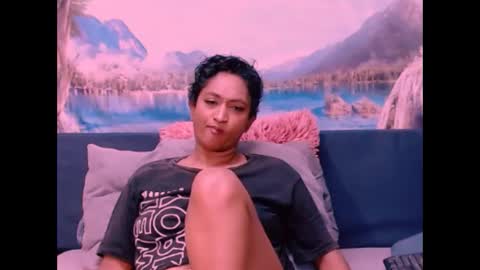 Shreya online show from 01/17/25, 01:57