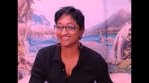 Shreya online show from 01/18/25, 04:15