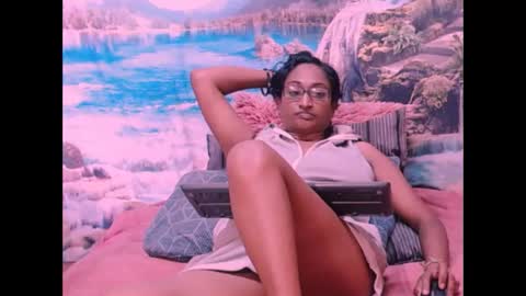 Shreya online show from 02/12/25, 11:40