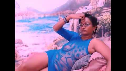 Shreya online show from 02/13/25, 09:09