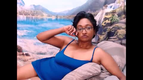 Shreya online show from 03/05/25, 12:16