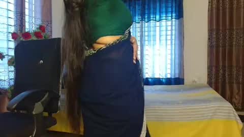 Snapshot of indiantina chatting on 12/19/25, 08:21 tina online show from 12/19/25, 08:21