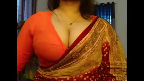 Snapshot of indiantina chatting on 01/07/26, 07:55 tina online show from 01/07/26, 07:55