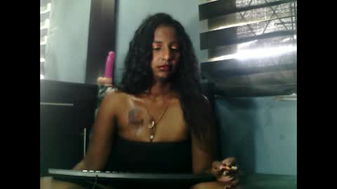 Snapshot of indiantina01 chatting on 12/05/24, 07:05 tina online show from 12/05/24, 07:05