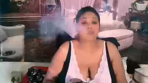 Snapshot of indianyummy chatting on 10/21/25, 05:08 Kajol online show from 10/21/25, 05:08