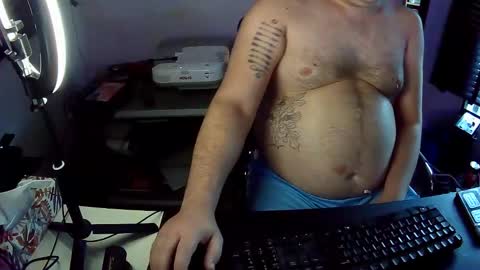 Snapshot of indigolvr chatting on 11/11/25, 03:23 BroLOU online show from 11/11/25, 03:23