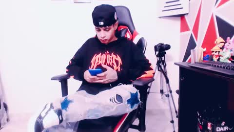 matias online show from 02/14/25, 08:21