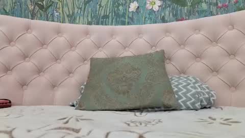 Snapshot of indrablack chatting on 02/07/25, 02:08 Indra. I like it if you call me Indie online show from 02/07/25, 02:08